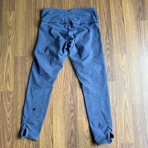 🍋 Lululemon Cropped Leggings